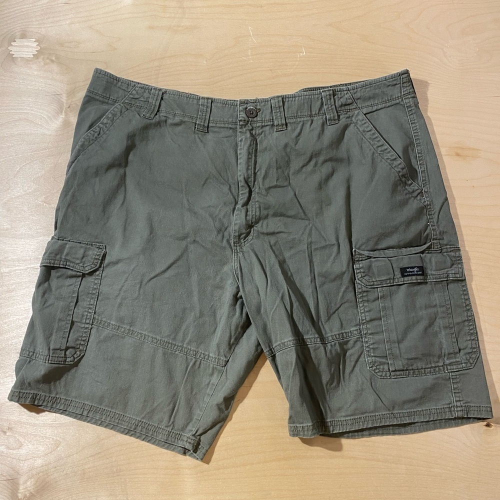 Wrangler Men's Green Cargo Shorts 46 x 10 (PB)